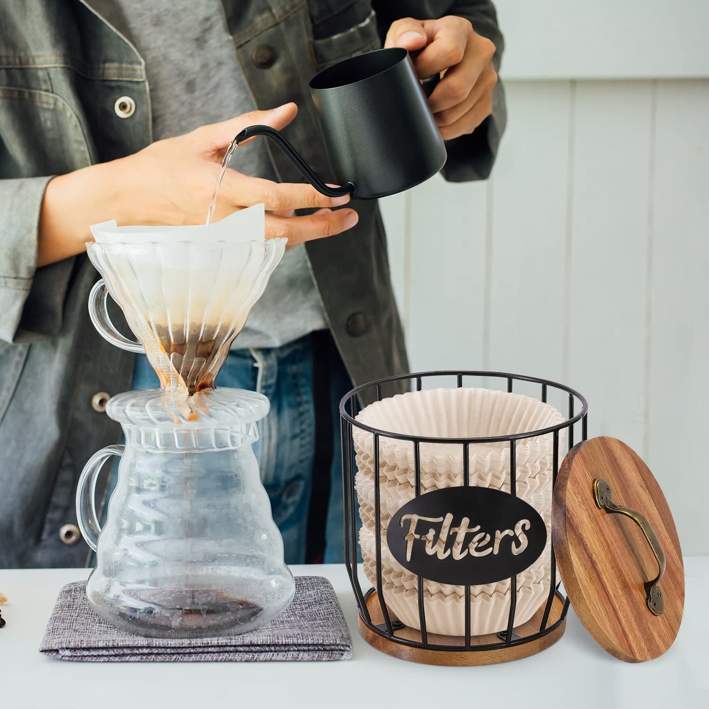 Rustic Coffee Filter Holder with Lid, Acacia Coffee Filter Holder